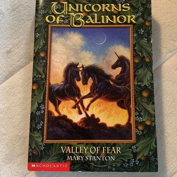 Unicorns of Balinor chapter books - Picture 4 of 10